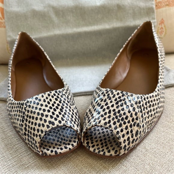 NIB Aquatalia Camille Snake Peep Toe Flats. Women's Size: 8.5. - Picture 4 of 12